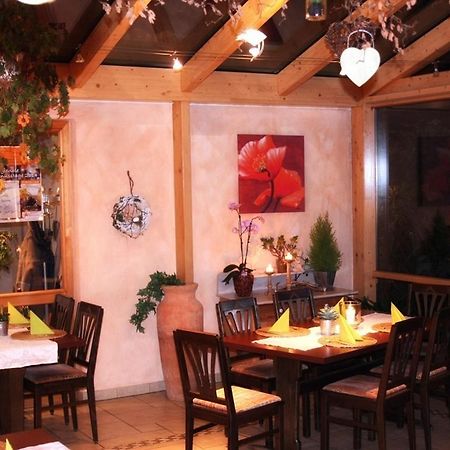 Inn Landgasthof "Zur Gemuetlichkeit" Mombris Kültér fotó