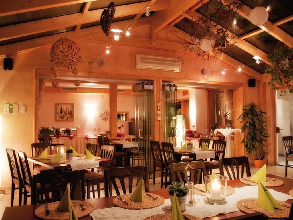 Inn Landgasthof "Zur Gemuetlichkeit" Mombris Kültér fotó